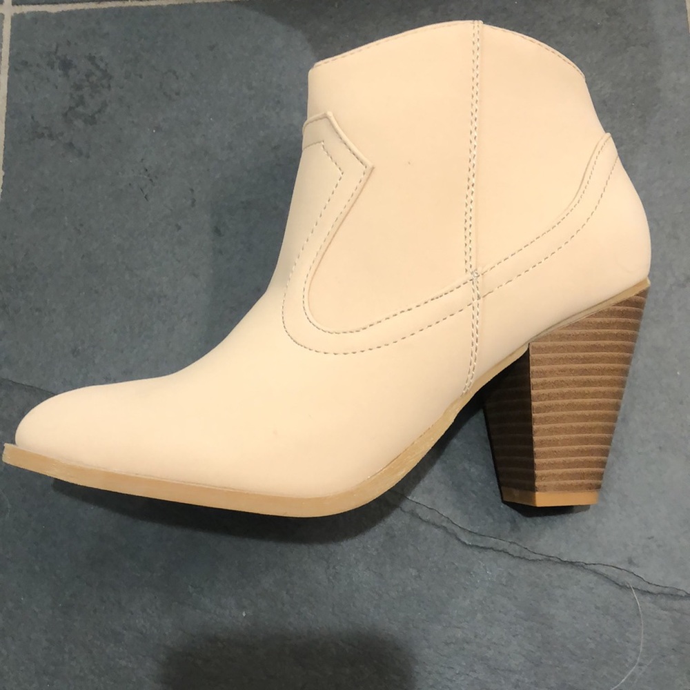 Bamboo brand Taupe western ankle boots